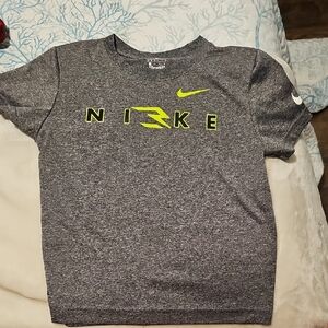 Nike (7) Kids Heather Gray Tee with Neon Accents
